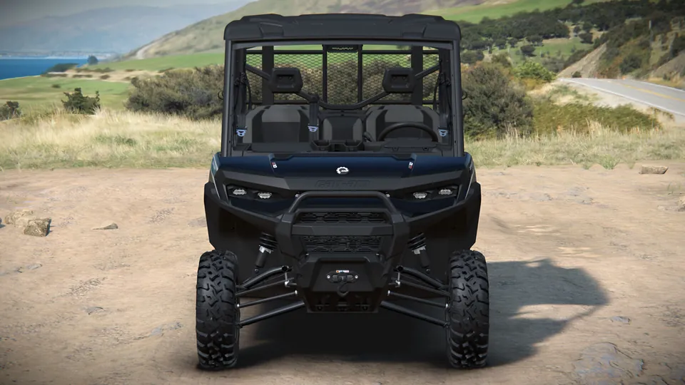 Can-Am Defender XU MAX XT 2027, Stealth Black, вид спереди