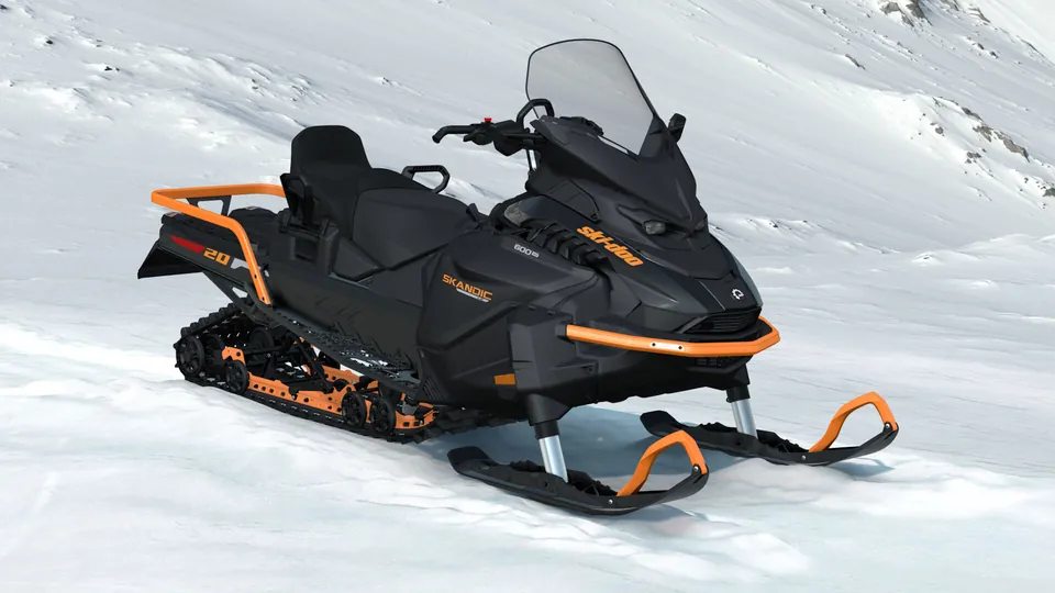 Расход топлива снегохода Ski-Doo и Lynx: как замерить и посчитать запас хода