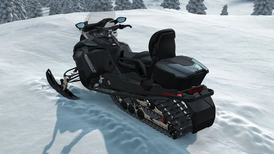 Ski-Doo Grand Touring LE с пакетом Platinum 2027, Mineral Blue, вид сзади слева