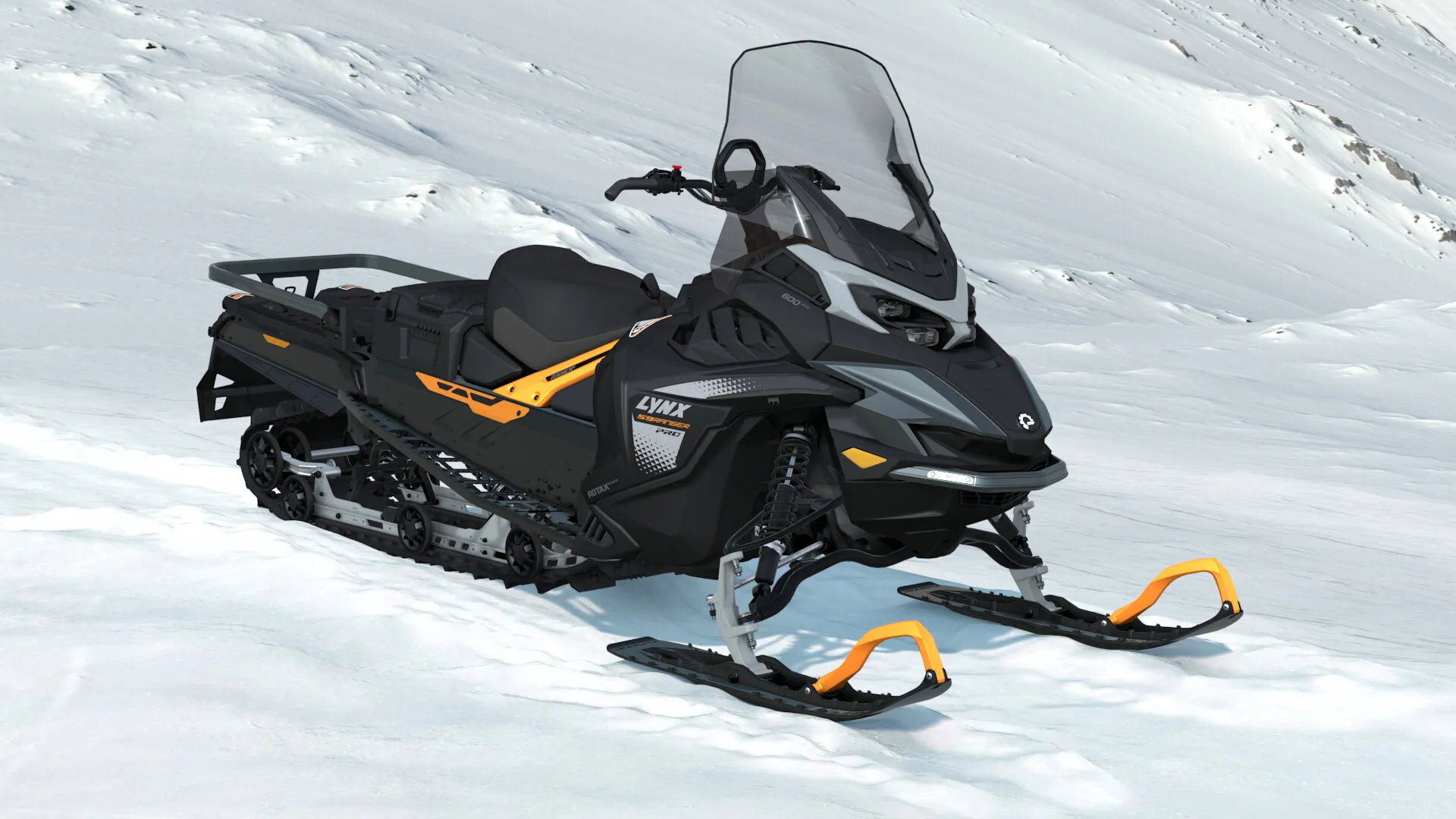 Lynx 59 Ranger PRO 2027, Tactical Grey / Orange Crush, вид спереди справа