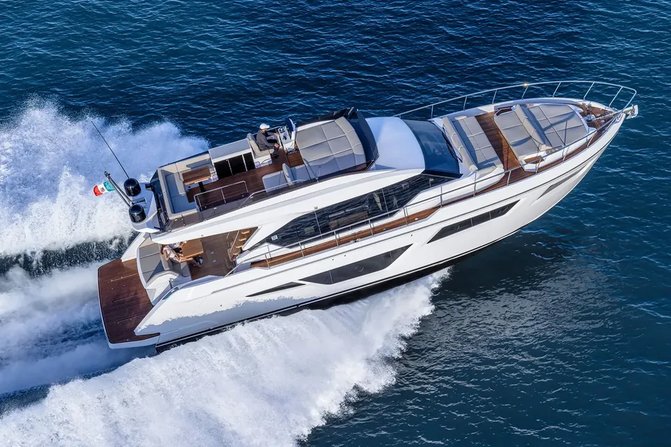 Ferretti Yachts 580