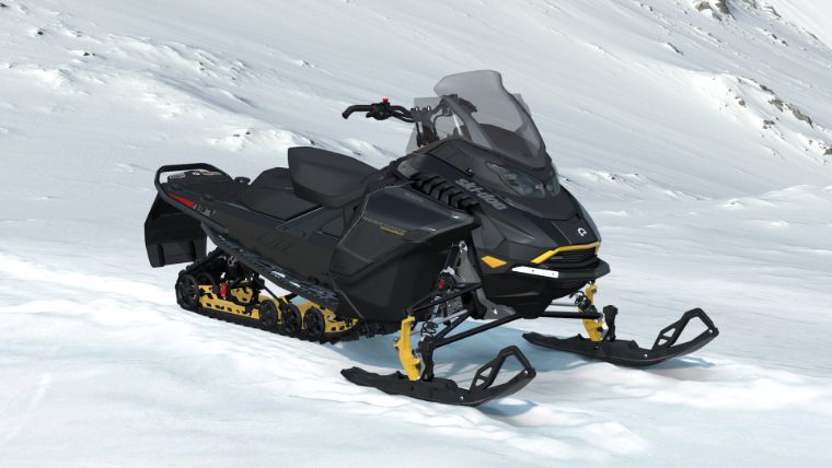 Ski-Doo Renegade — кроссоверные снегоходы 2027