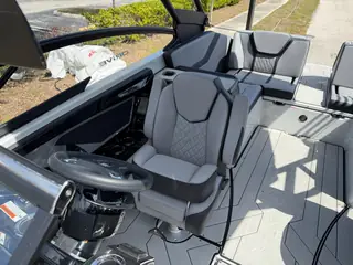 Yamaha 255XD 2025, фото 10